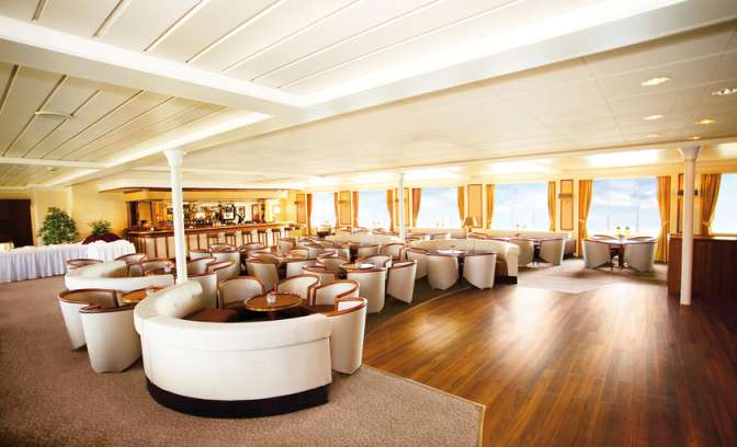 Een club op de Bremen van Hapag Lloyd
