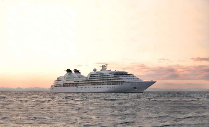 Odyssey van rederij Seabourn op zee